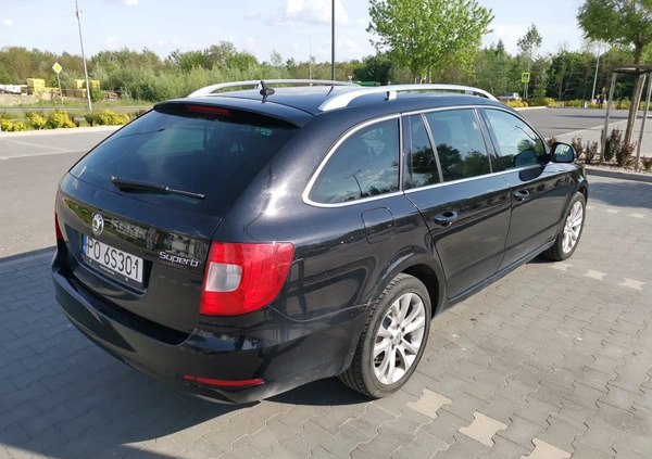 Skoda Superb cena 25000 przebieg: 287924, rok produkcji 2010 z Poznań małe 211